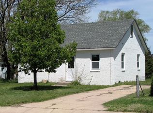 514 E 2nd St, Saint Francis, KS 67756