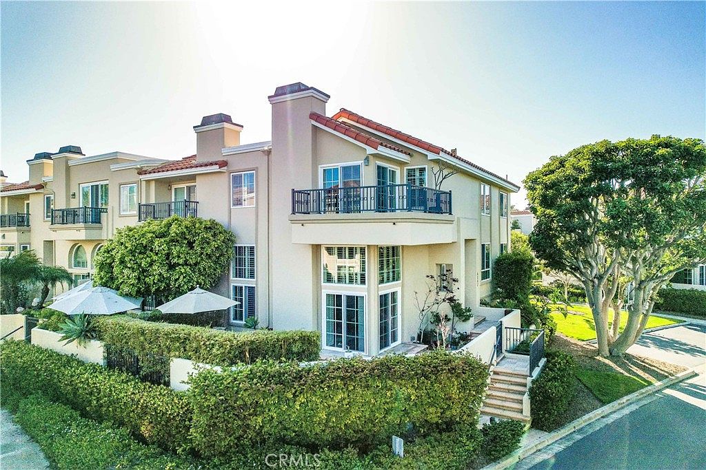 なページ 6062 Panorama Dr, Huntington Beach, CA 92648 | Zillow