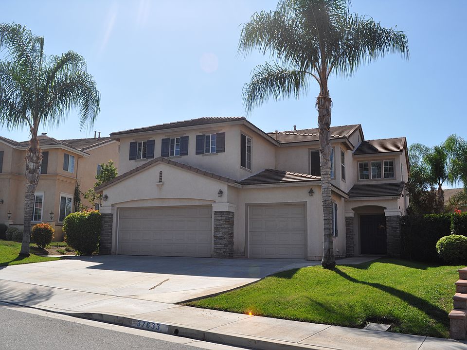 1st image of 37633 Sprucewood Ln