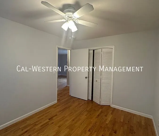 250 Palo Alto Ave #1 — Photo 9