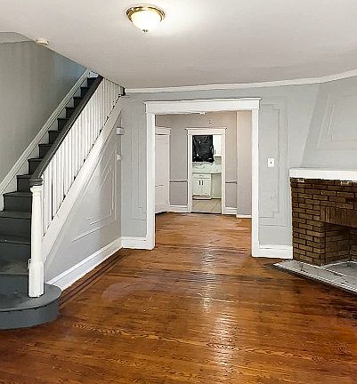 4th image of 5537 Beaumont Ave