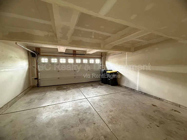 1062 Turin Dr — Photo 18