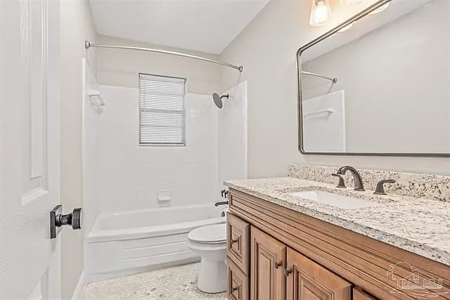 207 Ajax Dr NW — Photo 16
