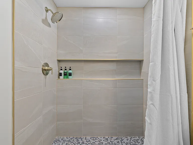 1969 Fountainbrook Ct — Photo 35