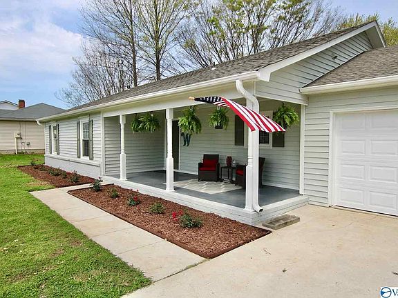3rd image of 2105 Twist Cir SW