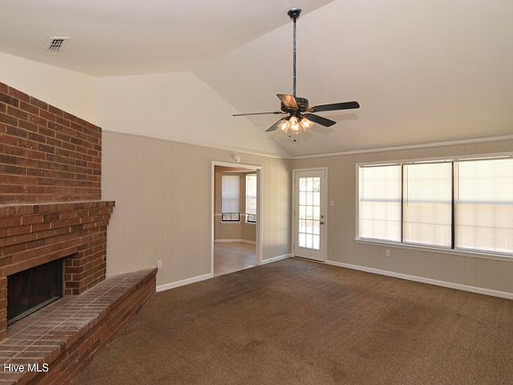 3rd image of 3720 Kingsgate Drive