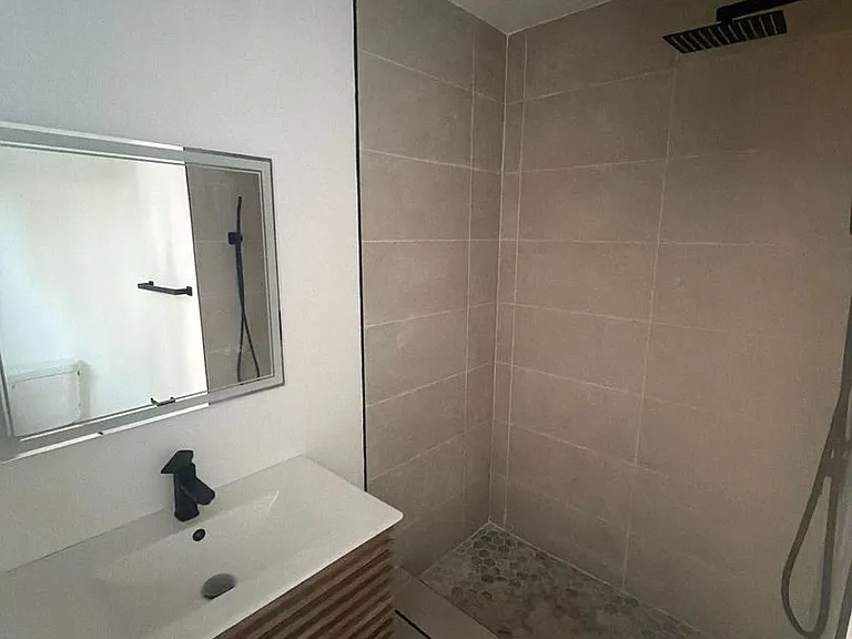 7801 Byron Ave — Photo 12