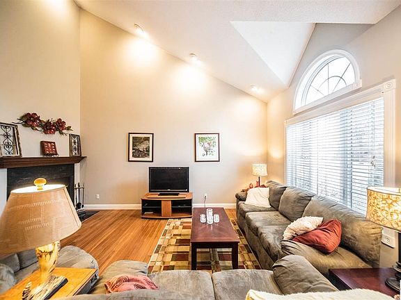 5th image of 505 Cambridge Shores Dr