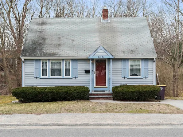 61 Pine St, Weymouth, MA 02190
