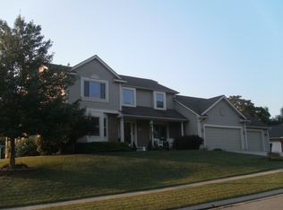 302 English Oaks Dr, Heath, OH 43056