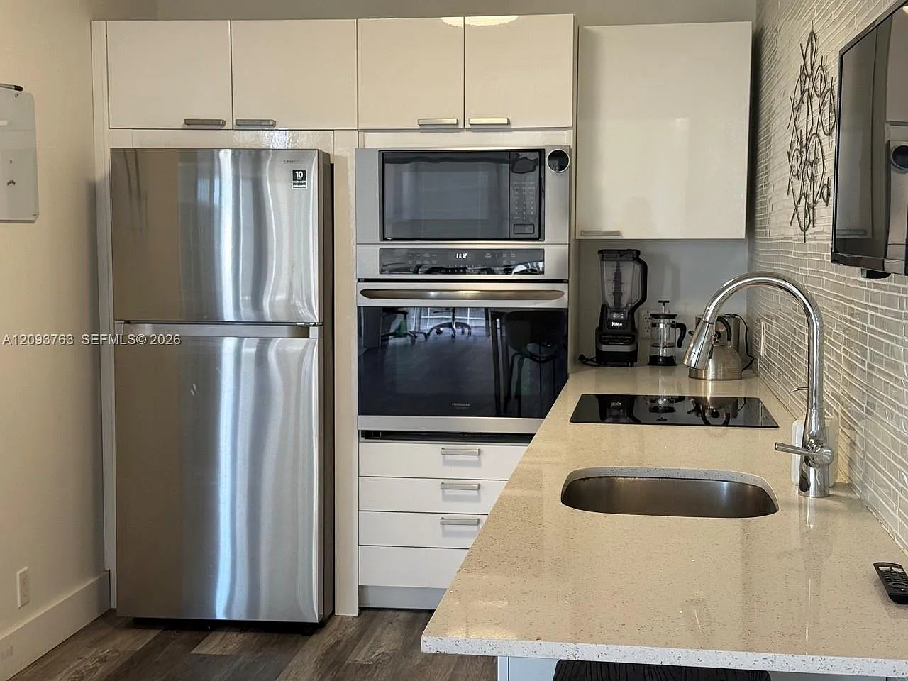 20335 N Country Club Dr — Photo 2