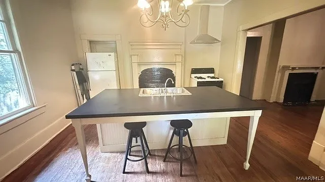 460 Clanton Ave #A — Photo 2