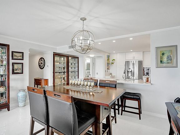 5th image of 3900 Galt Ocean Drive #2104