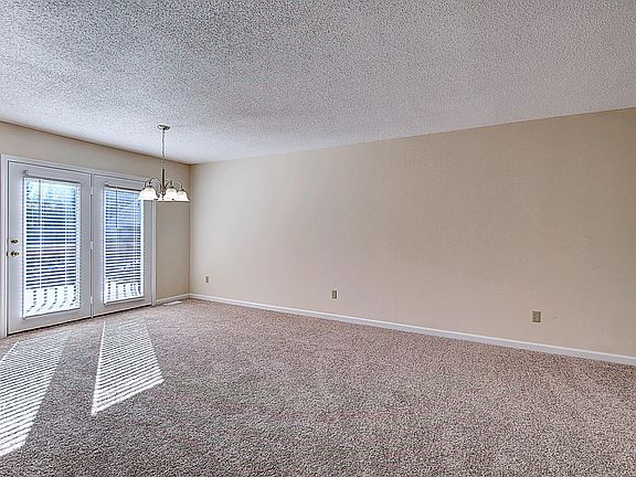 3rd image of 104 Cambridgeshire Ct #104