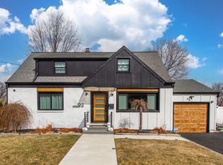 19-11 Radburn Rd, Fair Lawn, NJ 07410