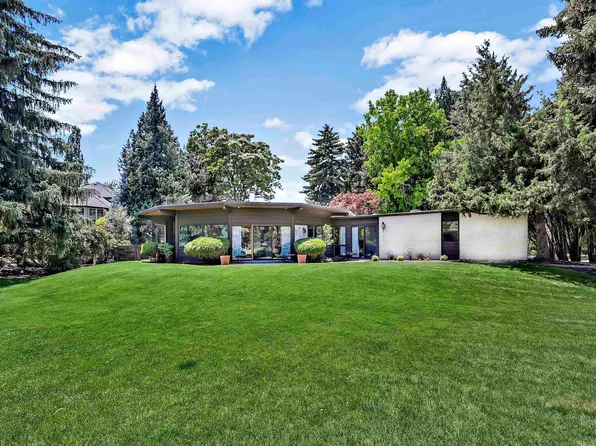 4704 W Hillcrest View Dr, Boise, ID 83705