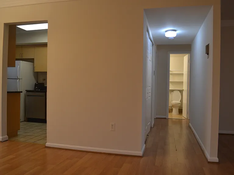722 Quince Orchard Blvd #201 — Photo 4