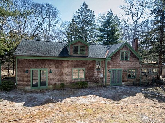 2nd image of 5 Dewey Ln