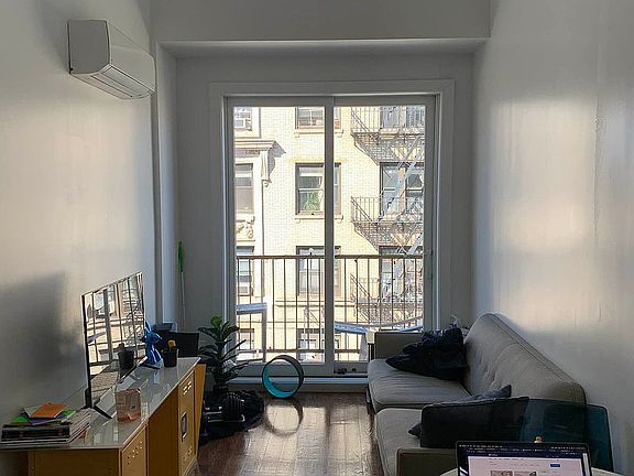 5th image of 83 Graham Ave #4E