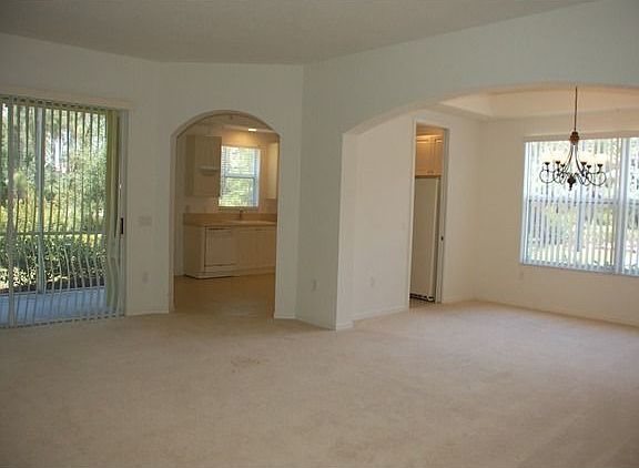 5th image of 1405 Mariposa Cir APT 104