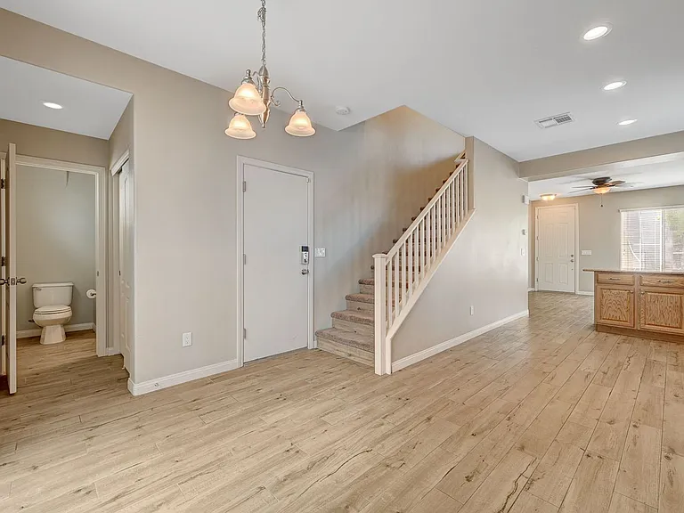 10420 September Flower St — Photo 18