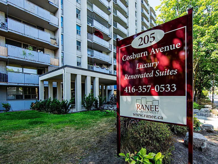 205 Cosburn Ave — Photo 7