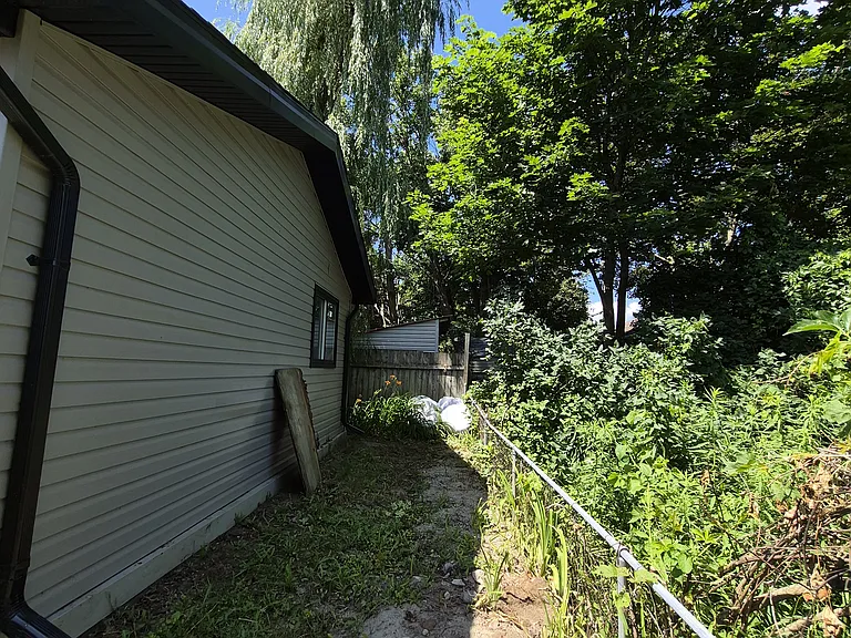 212 Little Ave — Photo 17