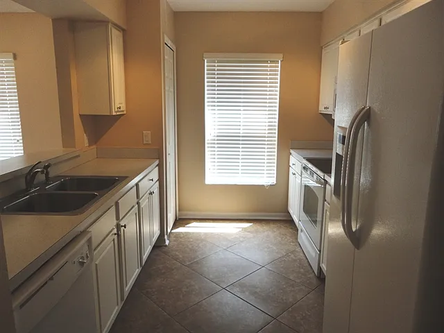 11837 Brenford Crest Dr — Photo 2