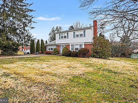 2nd image of 501 Giles St