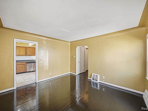 5th image of 14694 Jacob Ave