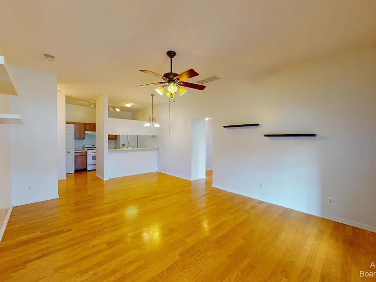 2795 S Knightsbridge Cir — Photo 7
