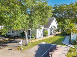 11110 SW 9th Pl, Fort Lauderdale, FL 33324