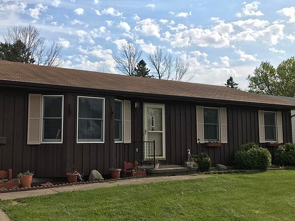 3rd image of 117 W 13th Ave