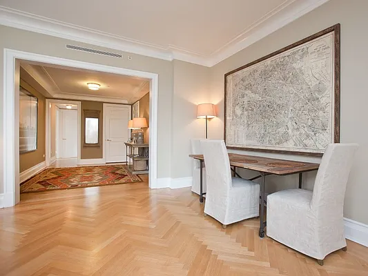 Rented by Sotheby's International Realty | media 23