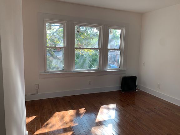 4th image of 2126 E 21st St