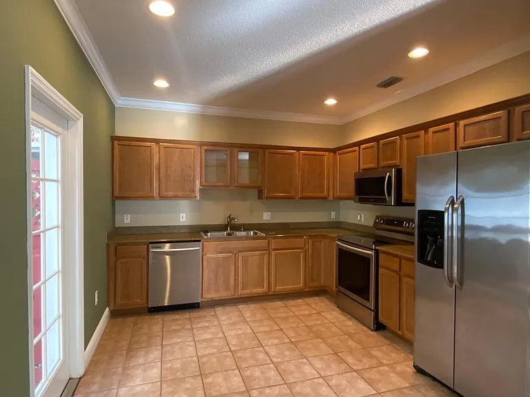 3131 Santorini Ct — Photo 8