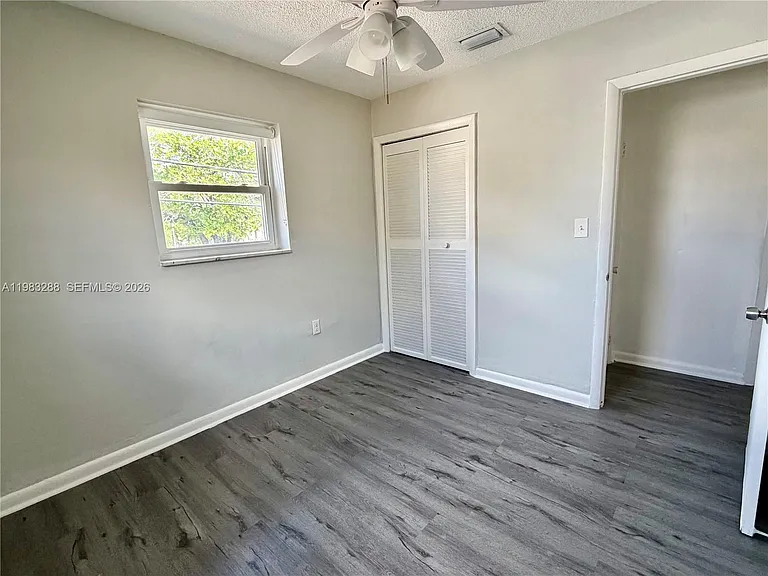 1305 NW 4th St #3 — Photo 9