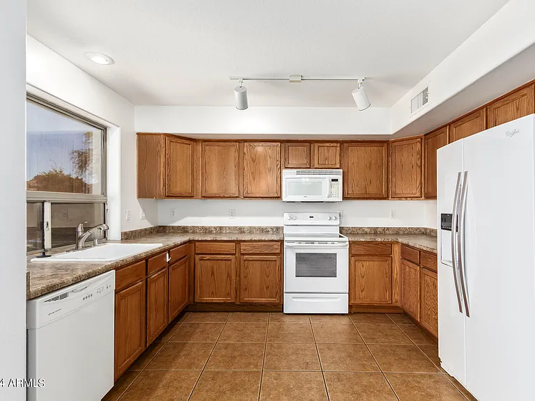 4629 E Augusta Ave — Photo 21