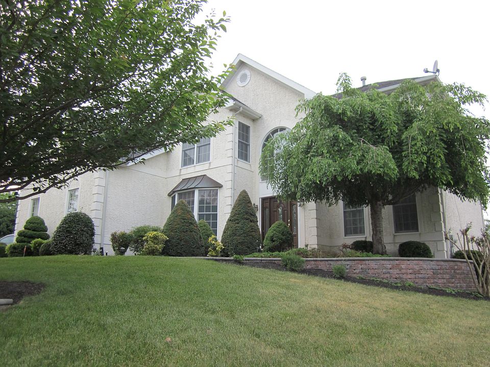 1st image of 203 Hockessin Cir