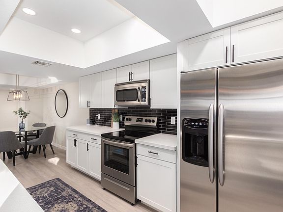 3rd image of 12222 N Paradise Village Pkwy E #438