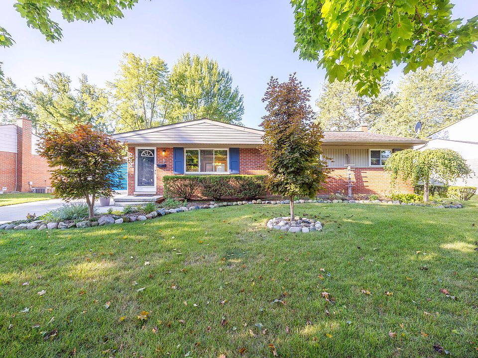 1st image of 282 Nichols Dr