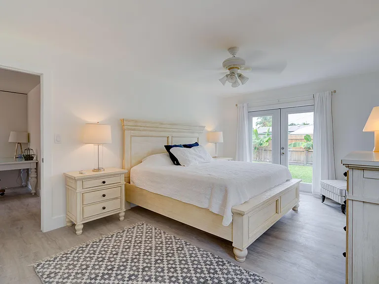 1036 Coral Dr — Photo 12