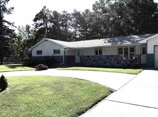 140 Woodland Dr, Wisconsin Rapids, WI 54494