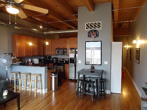 2nd image of 500 N Damen Ave APT 406