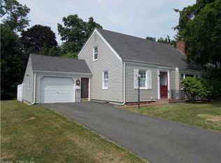 10 Ridgewood Rd, Meriden, CT 06450