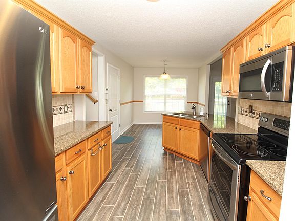 5th image of 3320 Marrast Dr