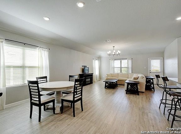 4th image of 14026 FEED PARK