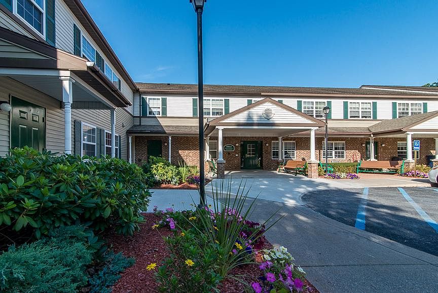 1st image of 100 Wilton Commons Dr