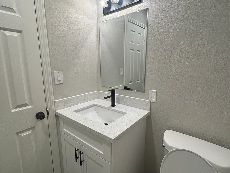 847 Turquoise St #1 — Photo 4
