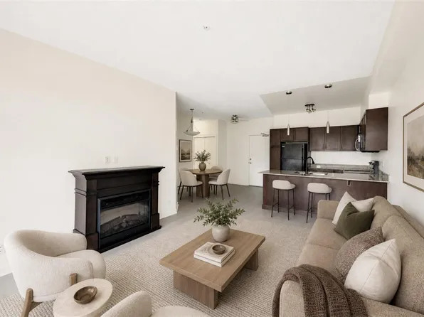 2220 Sooke Rd #305, Colwood, BC V9B 0G9
